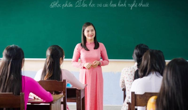 Tóm lại, công văn số 2317/BNV-TCBC mang đến nhiều lợi ích cho việc phát triển nguồn nhân lực ngành giáo dục và y tế.